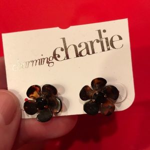 Tortoise leopard print brown black stud flower petal shaped post earrings CUTE